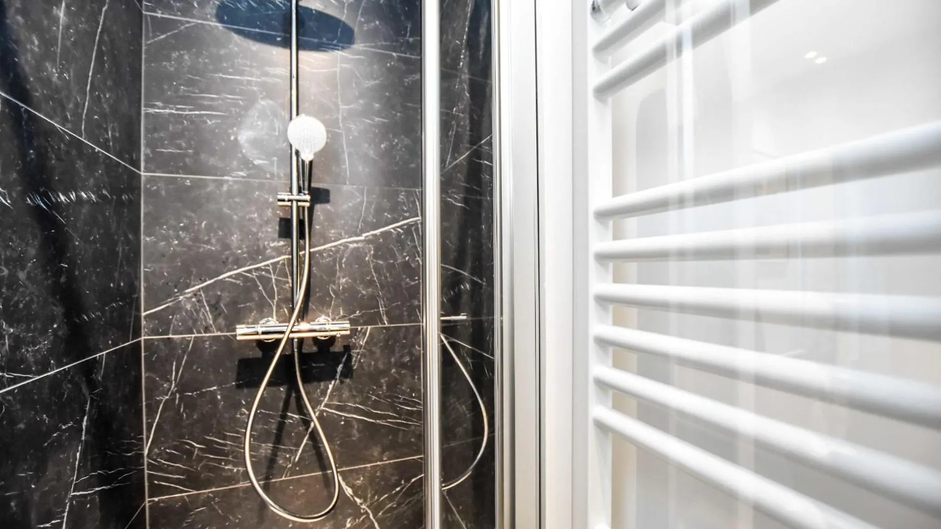 Elegant Apartment - 1Br-5P - Parc De Belleville Paris
